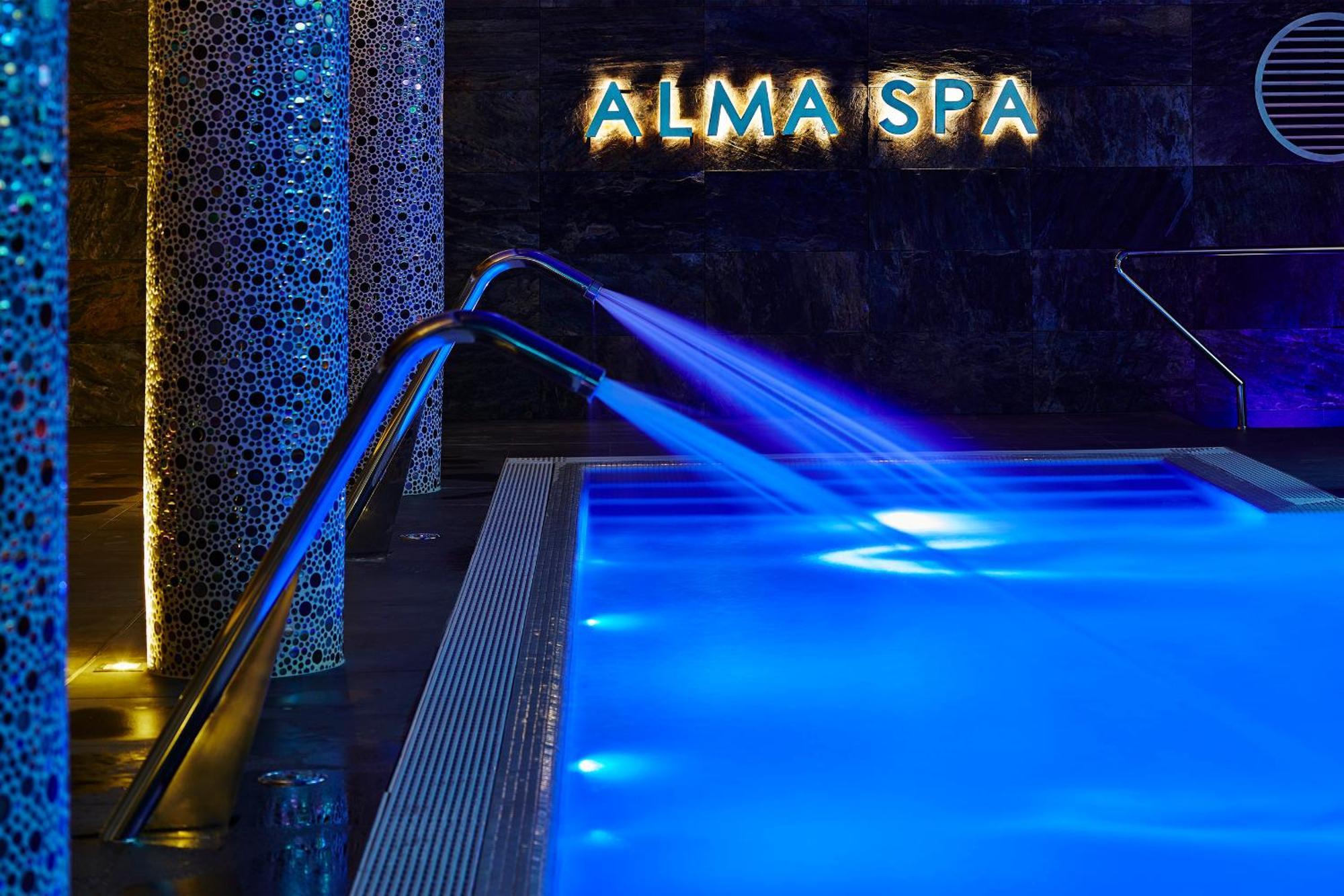 Alcazar Hotel & Spa Monte Gordo Exterior foto